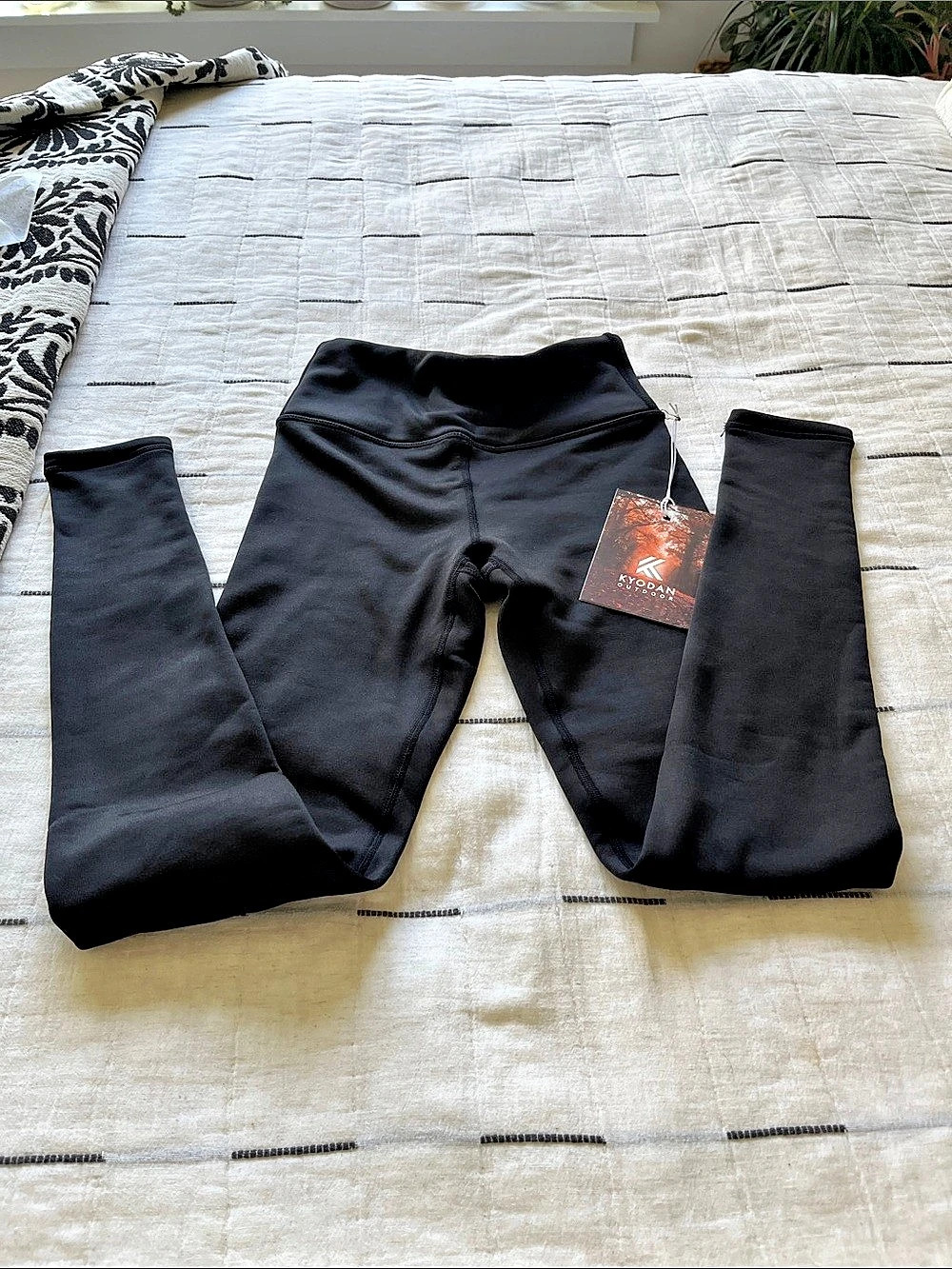 NWT Kyodan Outdoor Fleece Lined Leggings Black Athletic